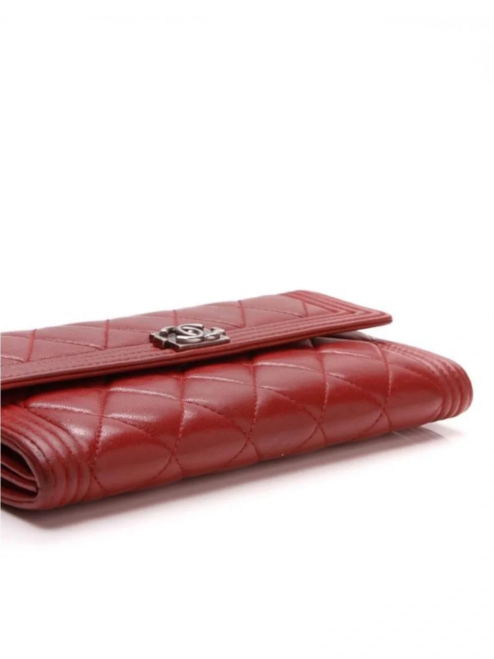 Chanel Red Boy Continental Waller in Quilted Lambskin Leather - GUC